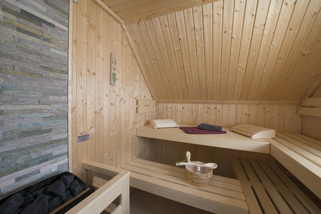 Ferienhaus Kuestensegler Breege Kültér fotó